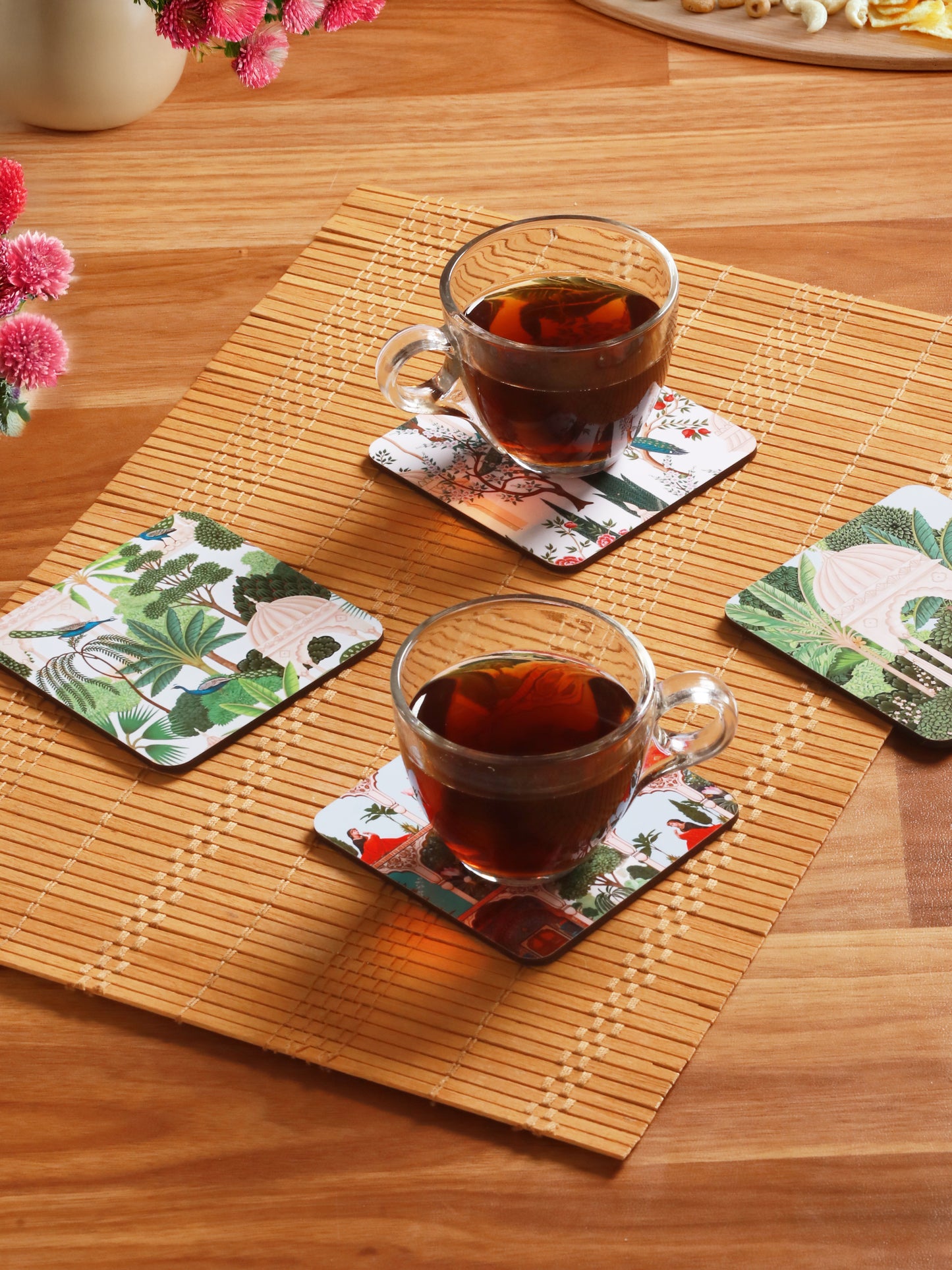Mughal garden-Set Of 4 Wooden Coaster
