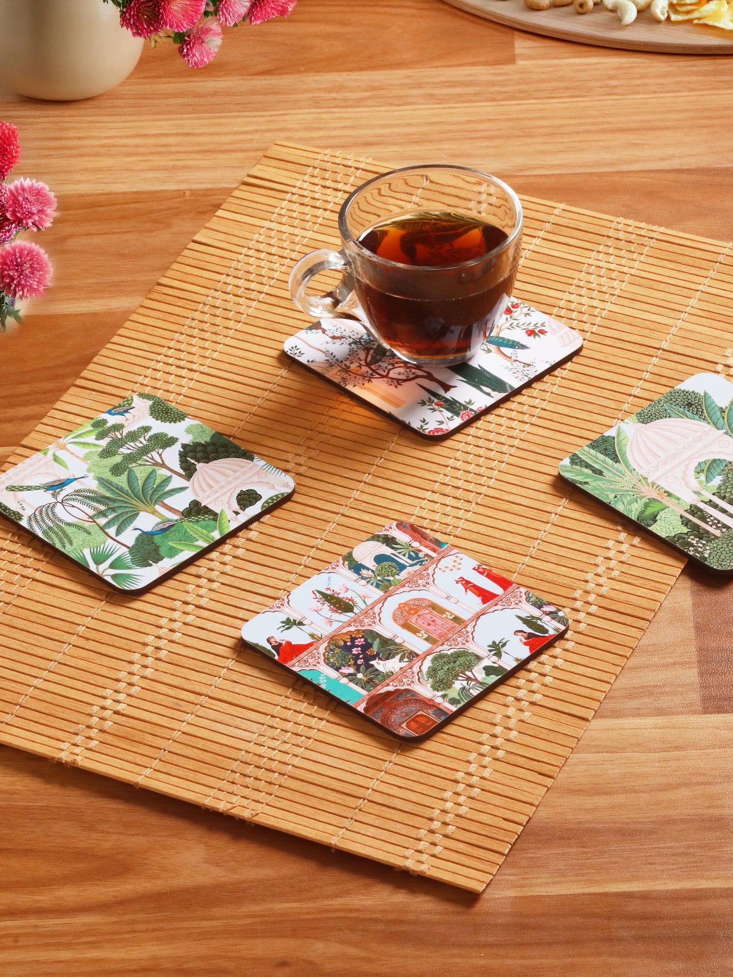 Mughal garden-Set Of 4 Wooden Coaster