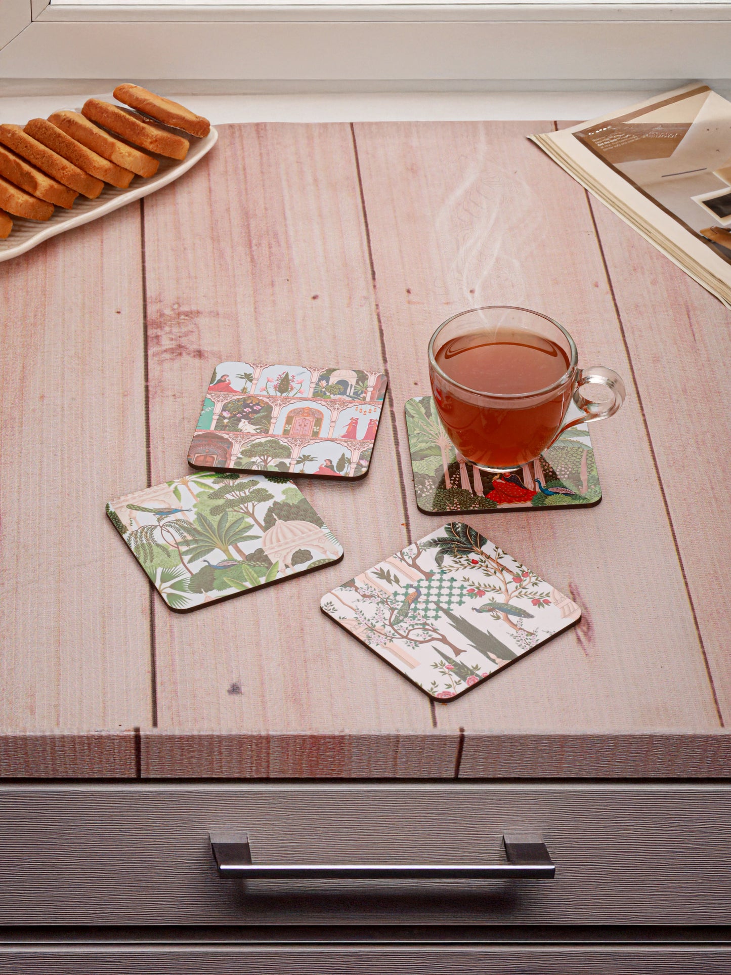 Mughal garden-Set Of 4 Wooden Coaster
