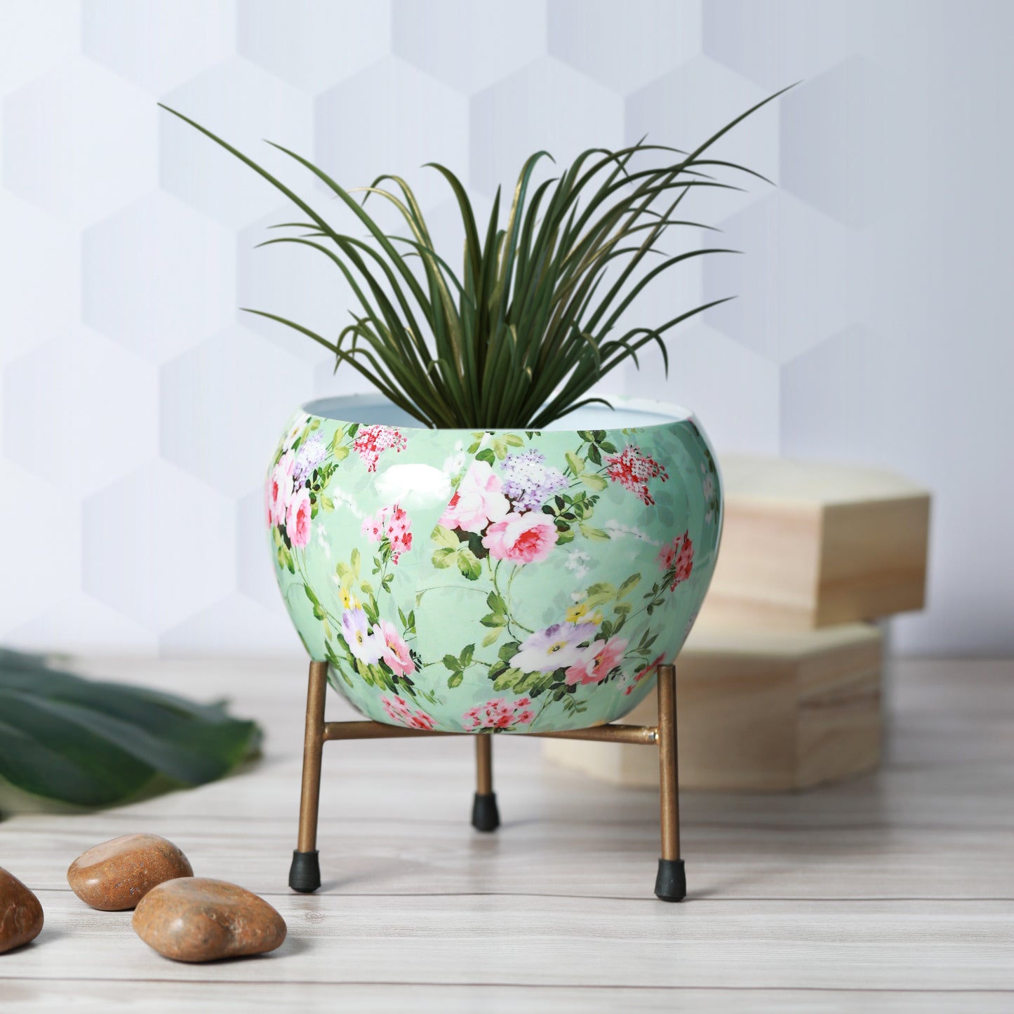 Aglo Bloom Handcrafted Planter With Stand
