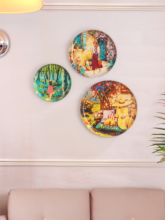 Daring Décor Wall Plates