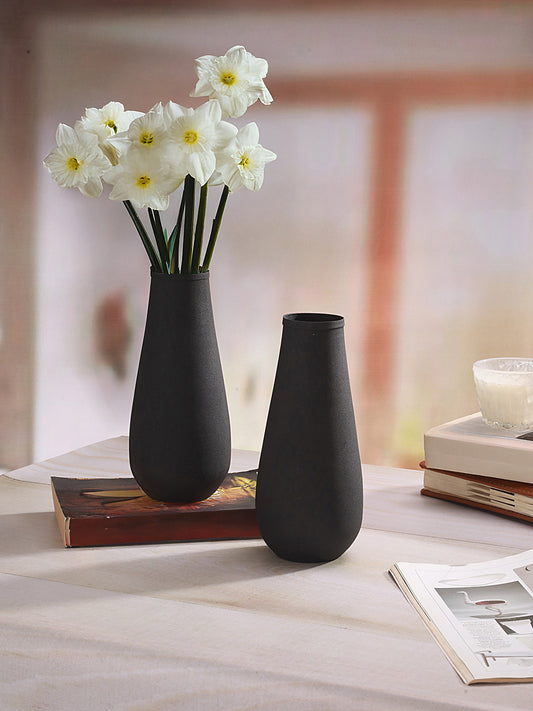 Areitha Metal Vase (Black) - Set Of Two