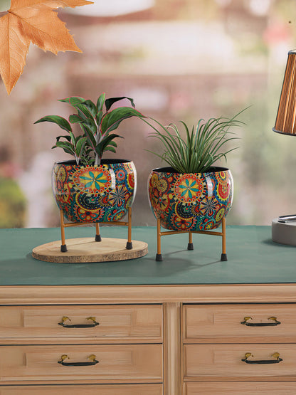 Mithuna Ethnic Handcrafted Planter With Stand